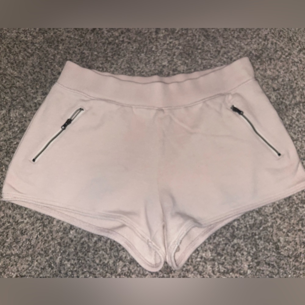 Aerie sweat shorts with pockets on the front.
